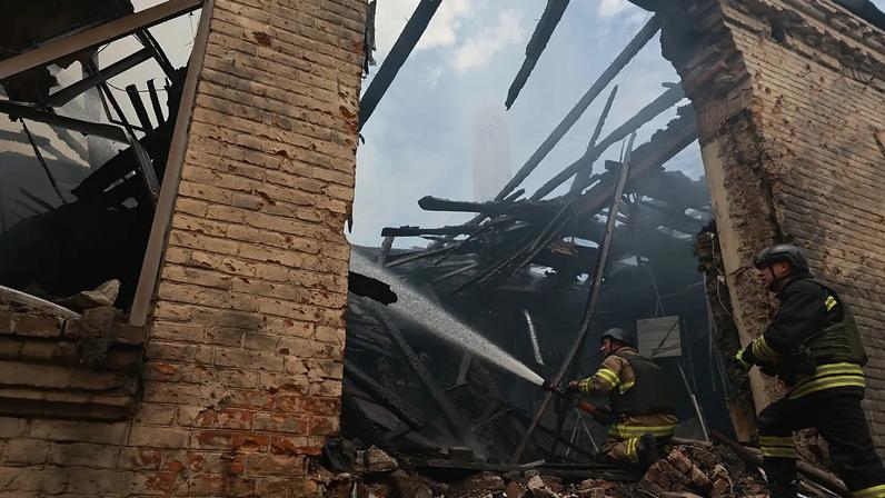 Ucrânia atinge fábrica de armas na Rússia durante ataques entre Kiev e Moscovo