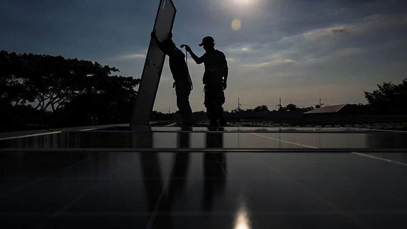 Onda de calor na Europa eleva geração solar e preços da eletricidade vão a negativos