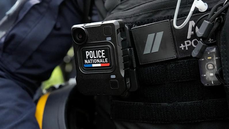 França: duas crianças de 2 e 4 anos encontradas mortas em carro em Vaucluse