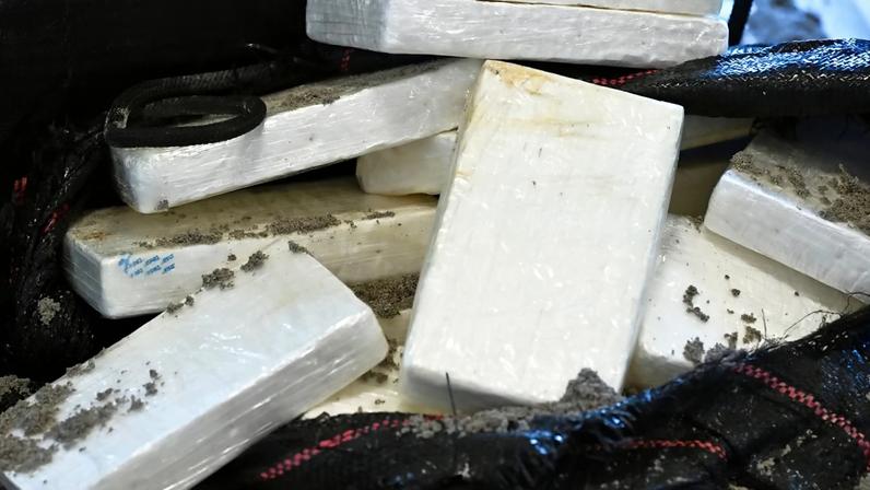 PJ apreende 465 kg de cocaína e 42 kg de haxixe