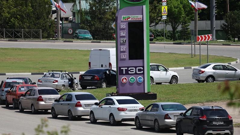 Crimeia ocupada pela Rússia suspende venda de combustível