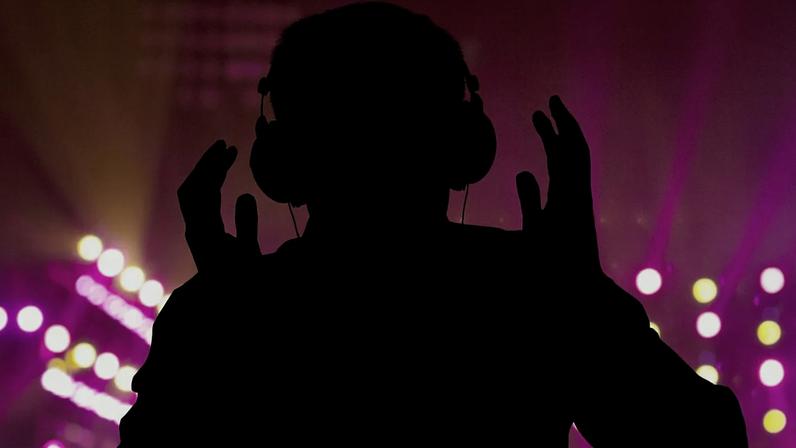 DJ popular de Ibiza apontado como alegado cabecilha de rede internacional de tráfico de droga