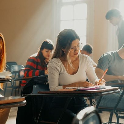 Jovens portugueses entre os mais qualificados da Europa, revela estudo