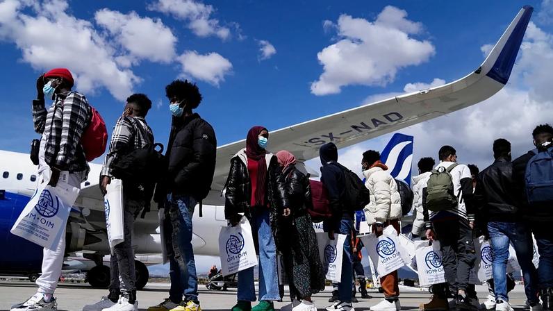 Europa enfrenta carência de mão-de-obra em meio a políticas de migração