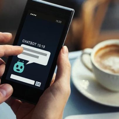 Europa: chatbot Uncensored AI espalha teorias da conspiração