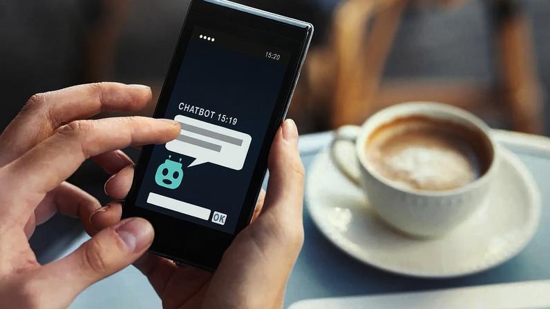 Europa: chatbot Uncensored AI espalha teorias da conspiração