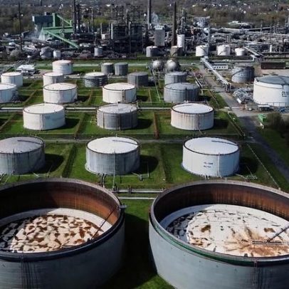 Petróleo cai para mínimo de três meses com possível reabertura de Ormuz