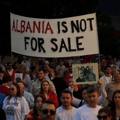 Albânia: novos protestos contra investimento turístico do genro de Trump