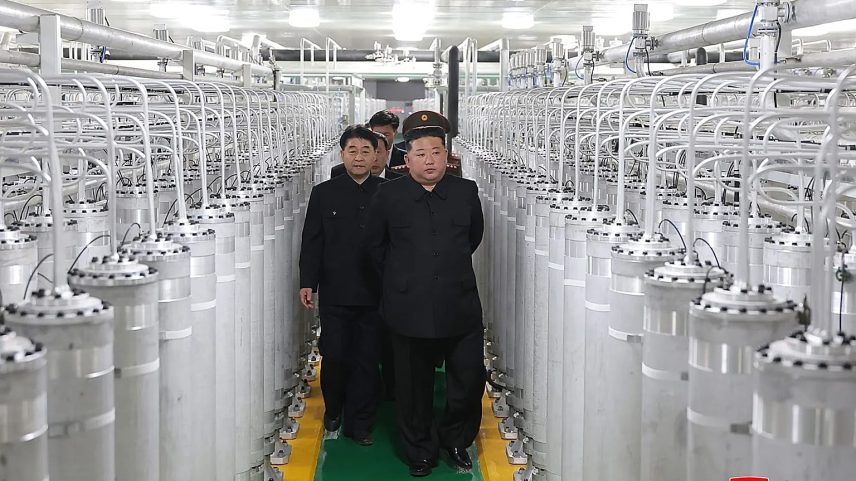 Coreia do Norte anuncia nova central nuclear para combustível bélico