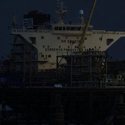 Brent cai abaixo de 74 dólares pela primeira vez desde o início da guerra no Irão