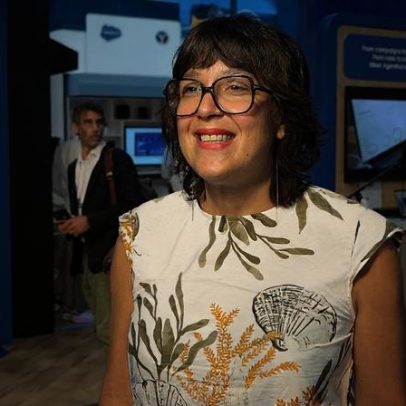 Líder da Salesforce França diz que gestores e trabalhadores devem adaptar-se à IA