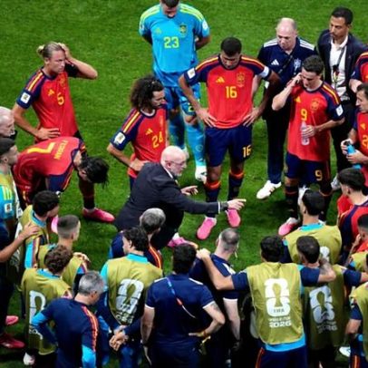 Espanha desilude na estreia frente a Cabo Verde, Suécia goleia Tunísia