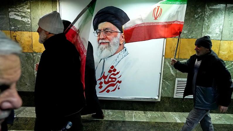Irão anuncia datas do funeral e enterro de Ali Khamenei