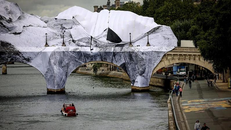 Obras em La Caverne du Pont-Neuf em Paris adiam abertura sem nova data