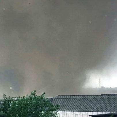 Alemanha enfrenta tornado, granizo e trovoadas em alerta meteorológico