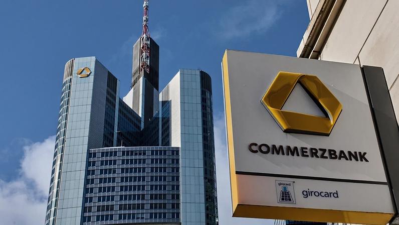 Prazo para oferta hostil da UniCredit ao Commerzbank aproxima-se