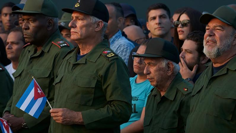 Cuba aprova reformas económicas e abre espaço ao investimento privado