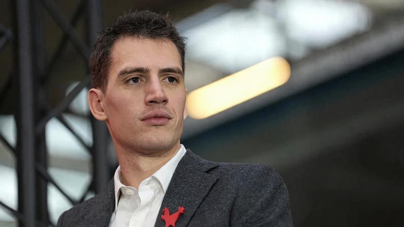 Arquivo – Arthur Mensch, CEO da Mistral AI na Station F, num evento paralelo à Cimeira de Ação para a Inteligência Artificial, em Paris, 11 fev. 2025