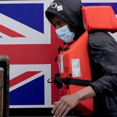Reino Unido e França prolongam acordo migratório até outubro
