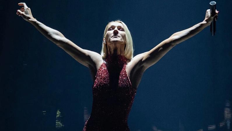A cantora Celine Dion atua em Quebec City, Montreal, Canadá, na primeira digressão mundial Courage, em 18 de setembro de 2019