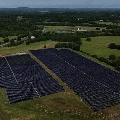 Energias solares ultrapassam carvão nos EUA, mesmo diante de ataques de Trump