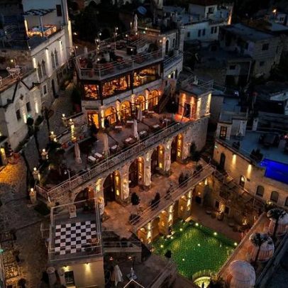 Turquia abre hotel em gruta junto a ícone da Capadócia