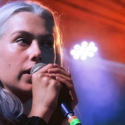 Phoebe Bridgers apresenta The Lost Tour à Europa sem telemóveis