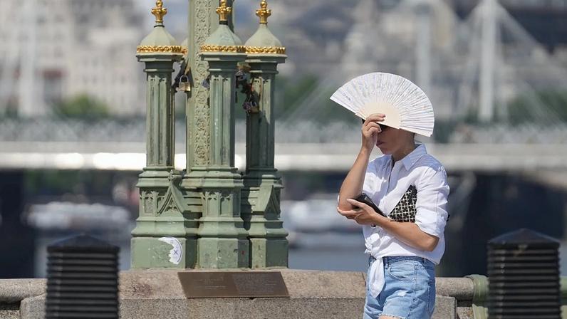 Europa enfrenta onda de calor entre Londres e Madrid, máximas a 39 °C