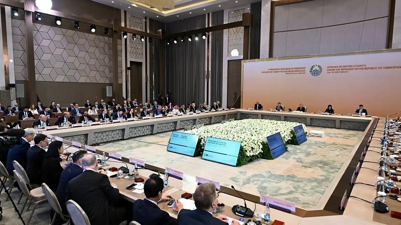 Uzbequistão: Tashkent transforma 120 propostas de investidores em reformas económicas