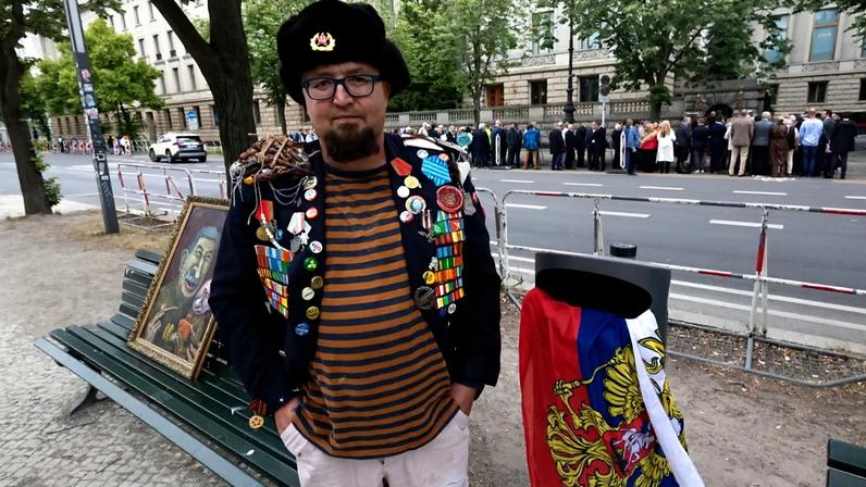 Artista russo e crítico de Putin morto a tiro na Polónia