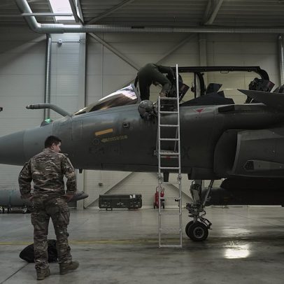 França intercepta 11 aviões russos nos Estados Bálticos em uma semana