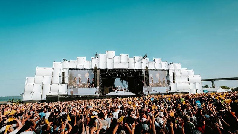Rock in Rio 2026 atrai milhares de fãs com música ao vivo