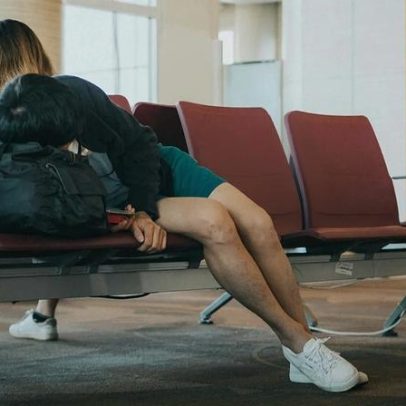 Especialistas dão dicas para recuperar do jet lag após viagens