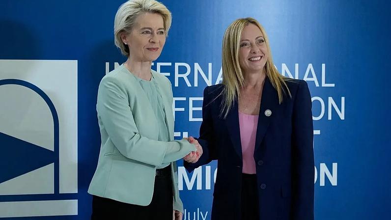 Comissão Europeia critica Itália por fraca estratégia industrial