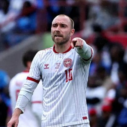 Christian Eriksen está consciente após colapso em campo