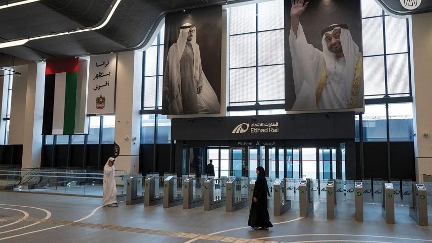 Comboios Abu Dhabi–Dubai arrancam em setembro