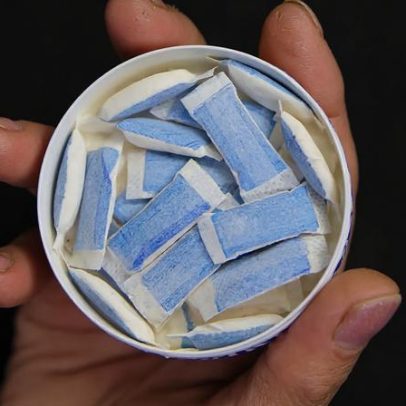 Vendas de saquetas de nicotina aumentam entre jovens, alerta fiscalização