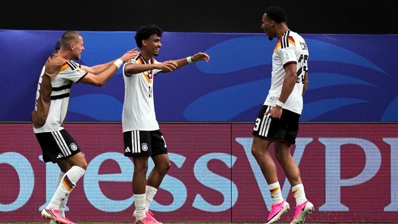 Alemanha goleia Curaçao 7-1 e Holanda empata 2-2 com Japão