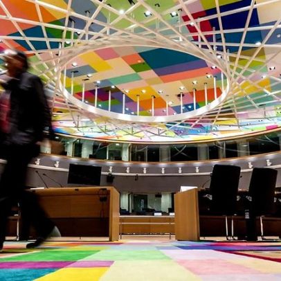 Chipre propõe cortes de 32,8 mil milhões no próximo orçamento da UE