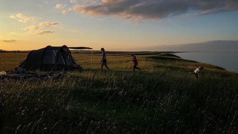 Férias de campismo continuam acessíveis em toda a Europa, mesmo para famílias