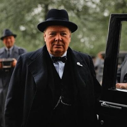 National Portrait Gallery retira obra sobre legado de Churchill