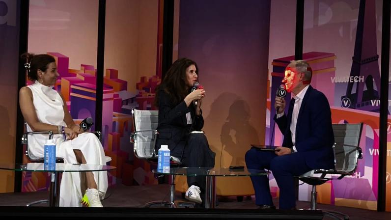 Painel "Dicas de longevidade para vitalidade pessoal e resiliência empresarial" na VivaTech 2026, em Paris