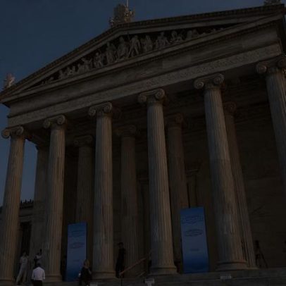 Cimeira de Atenas discute crises modernas através da filosofia clássica