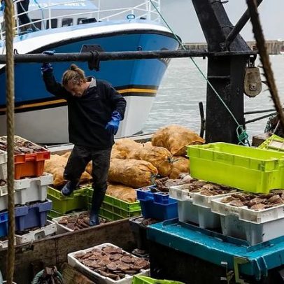Pescadores franceses reúnem-se em Cherbourg diante de vários desafios do setor