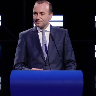 UE deve agir antes de a China paralisar indústria europeia, diz líder do PPE