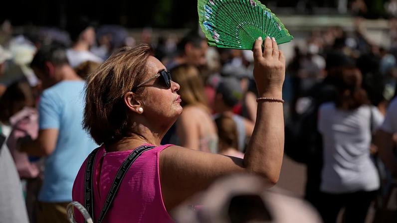 Hospital britânico declara incidente crítico com aumento na procura por calor