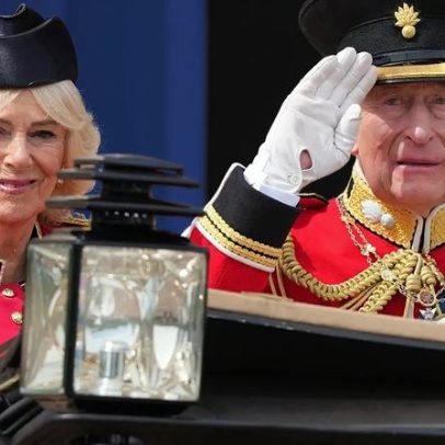 Milhares unem-se em Londres para celebrar o Trooping the Colour