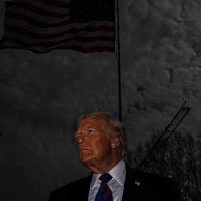 EUA: Trump ameaça tarifa de 100% sobre vinhos franceses por taxa digital
