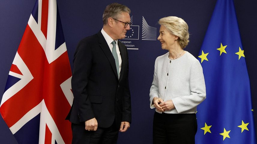 União Europeia reavalia cimeira com Reino Unido após saída de Starmer