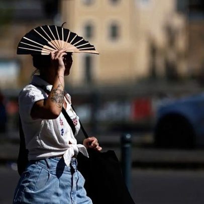 França enfrenta calor extremo, com incêndios e apagão no Finistère